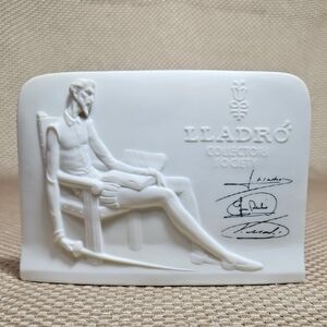 Lladro Collectors Society White Porcelain Plaque Shell & Don Quixote